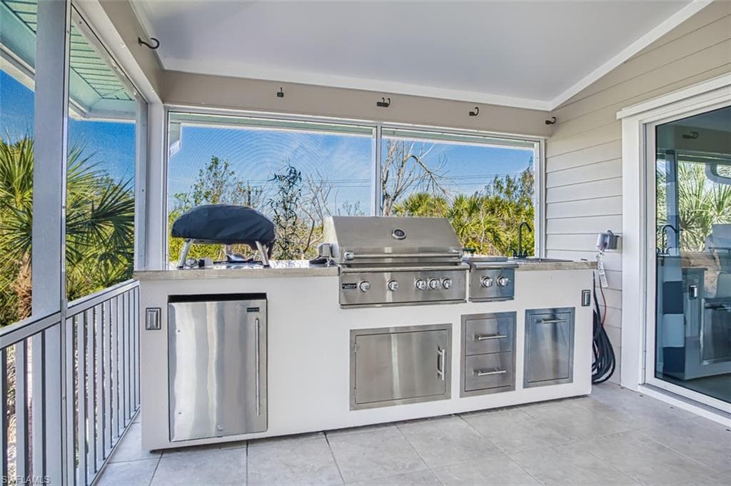 1233 Middle Gulf DR-22