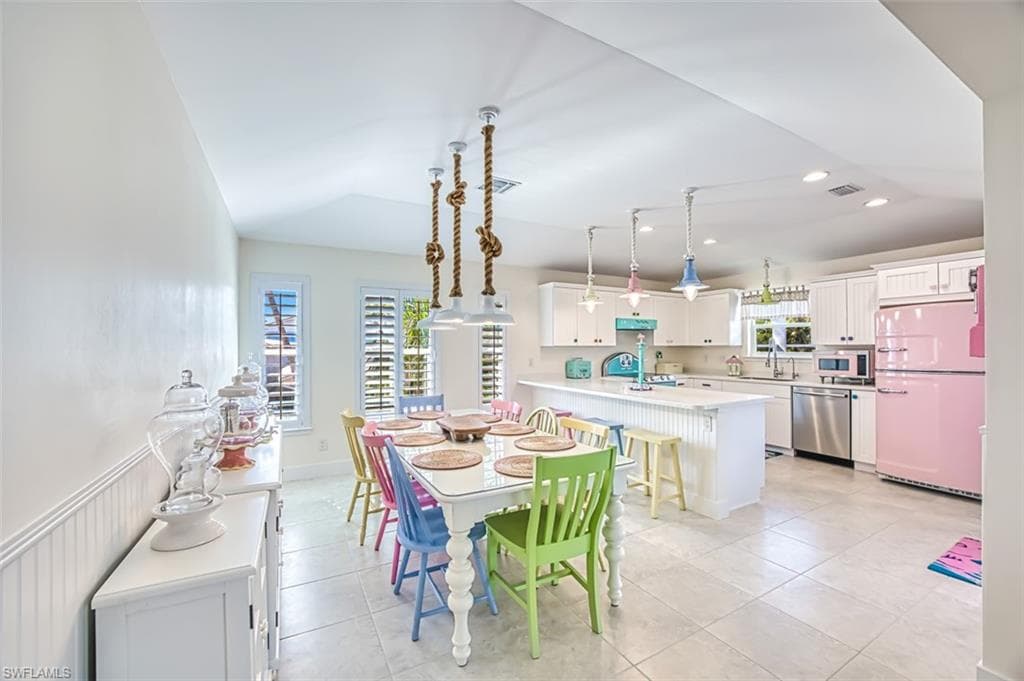 1233 Middle Gulf DR-13
