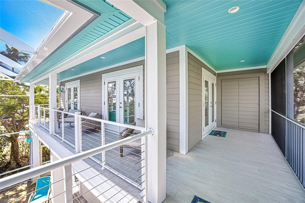 1233 Middle Gulf DR-30