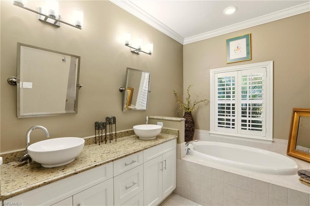 15800 Caloosa Creek CIR, FORT MYERS FL 33908-18
