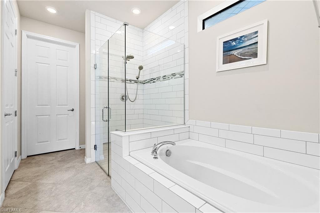 3944 Black Eagle LN, FORT MYERS FL 33966-26