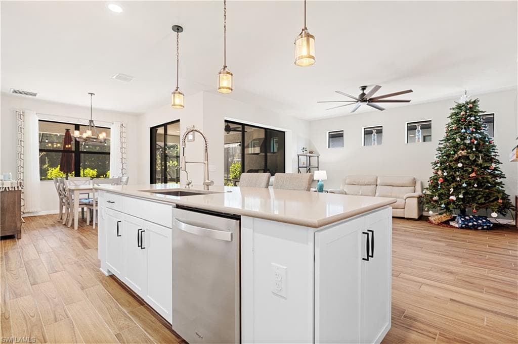 3944 Black Eagle LN, FORT MYERS FL 33966-2