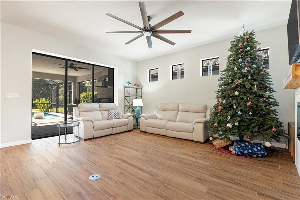 3944 Black Eagle LN, FORT MYERS FL 33966-23