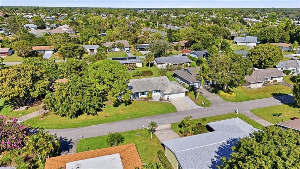 30 Maui CIR # 30, NAPLES FL 34112-48