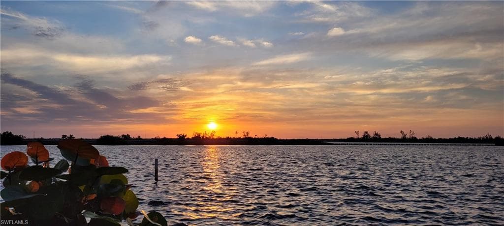 228 Delray AVE, FORT MYERS FL 33905-9