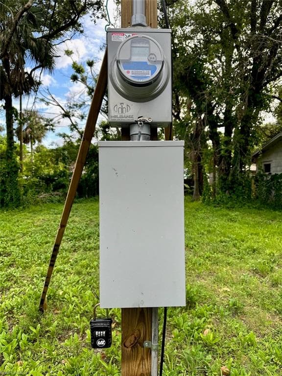 228 Delray AVE, FORT MYERS FL 33905-10