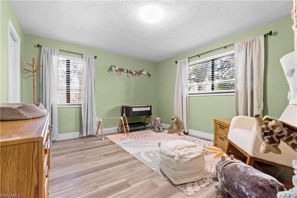 1373 Morningside DR, FORT MYERS FL 33901-15