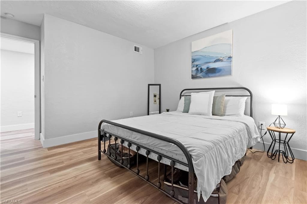 1373 Morningside DR, FORT MYERS FL 33901-13