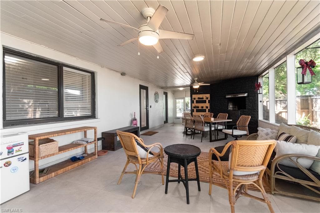 1373 Morningside DR, FORT MYERS FL 33901-24