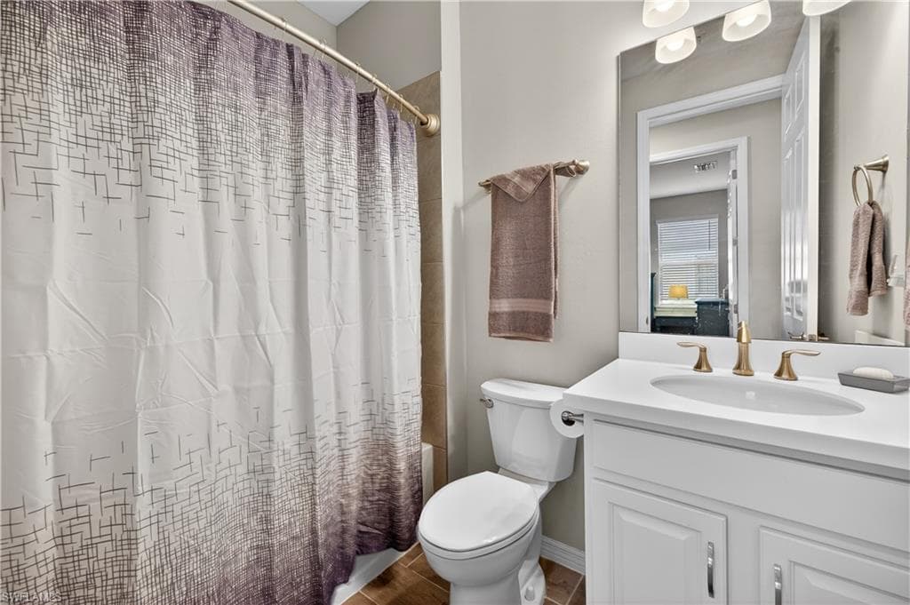 1127 S Town and River DR-27
