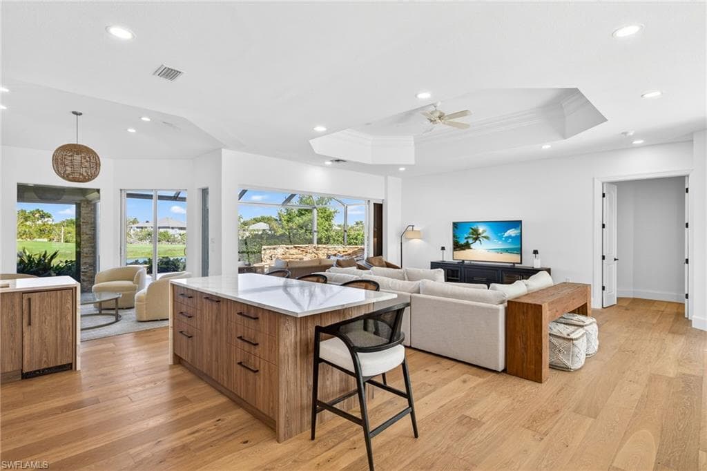 9008 Mockingbird DR-6