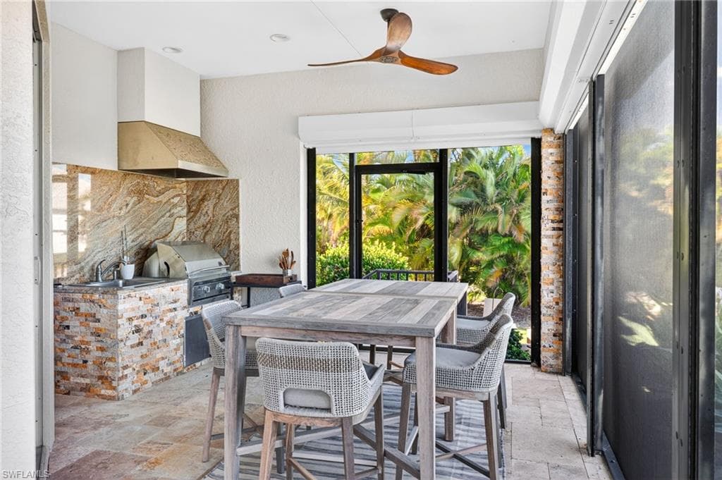9008 Mockingbird DR-31