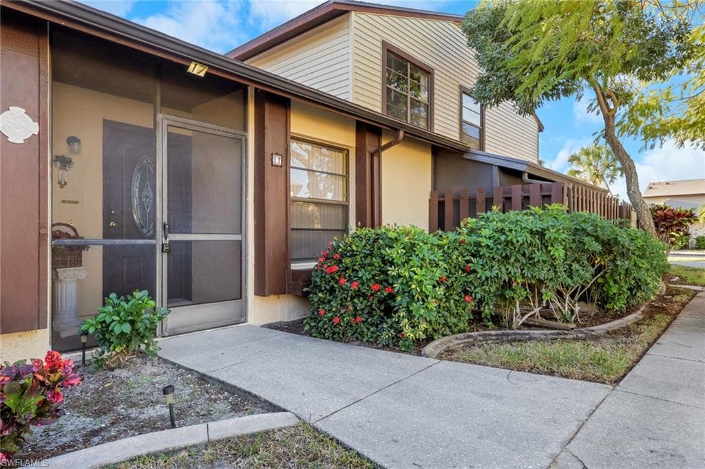 646 SE 12th CT # 17, CAPE CORAL FL 33990-1