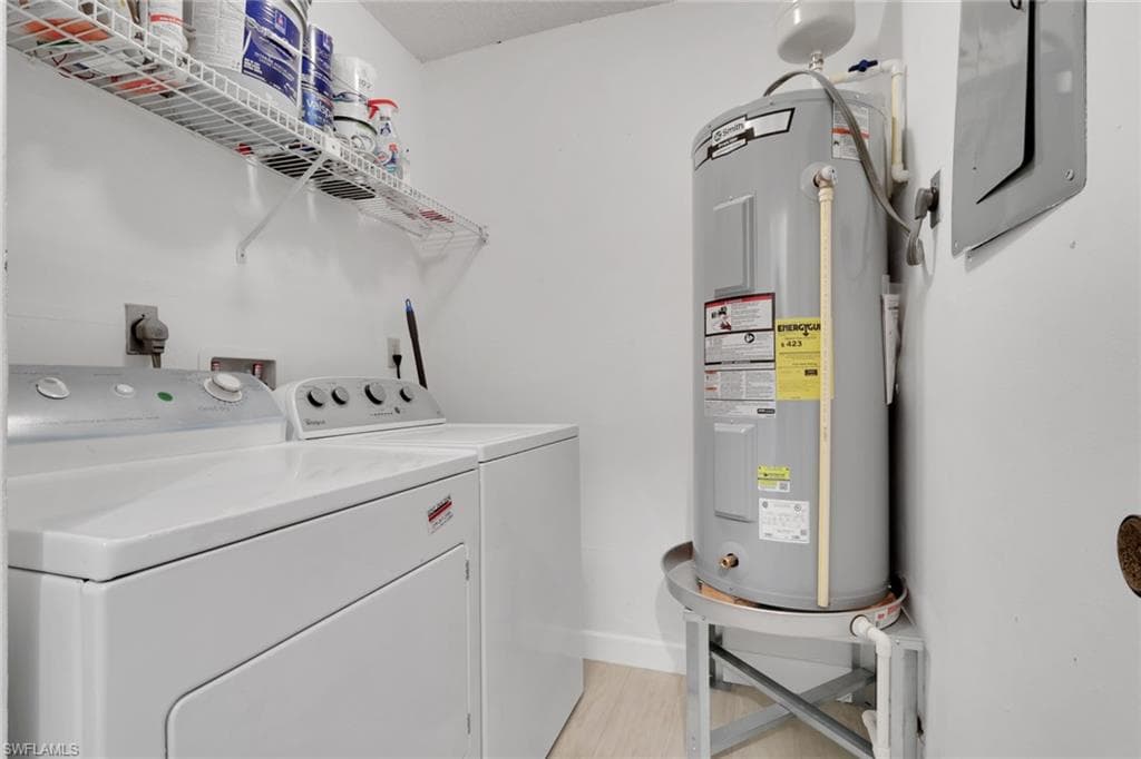 646 SE 12th CT # 17, CAPE CORAL FL 33990-24