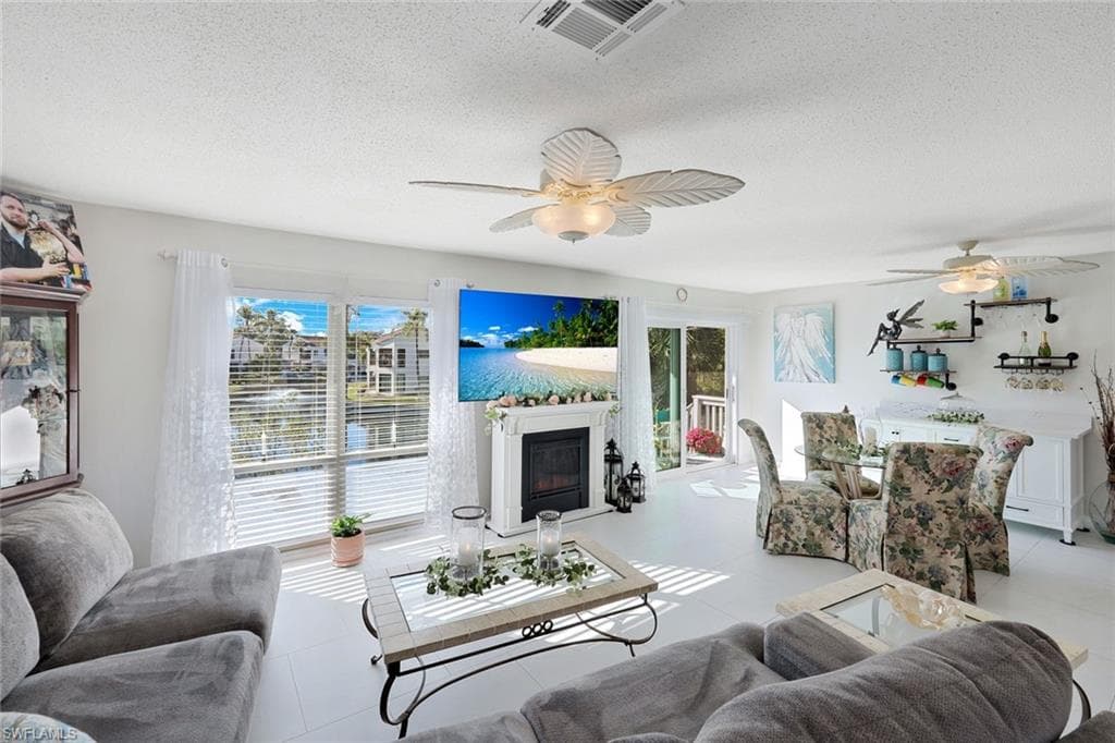 4251 Island CIR # 3, FORT MYERS FL 33919-2