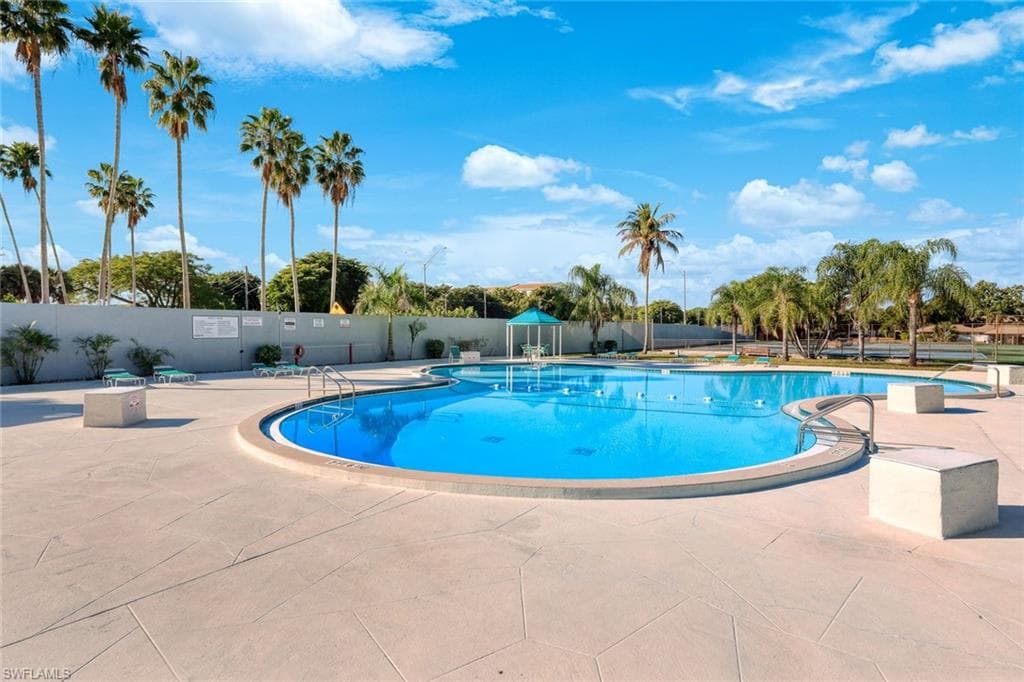 4251 Island CIR # 3, FORT MYERS FL 33919-24