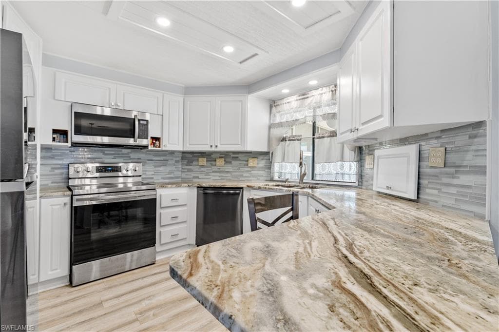 16042 Citron WAY, NORTH FORT MYERS FL 33903-2