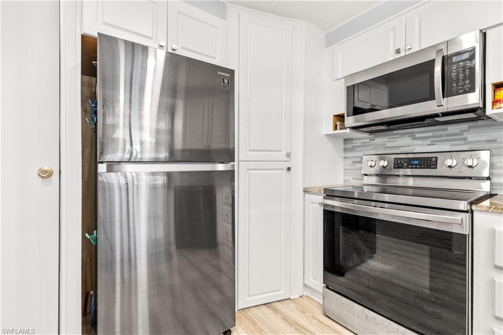 16042 Citron WAY, NORTH FORT MYERS FL 33903-3