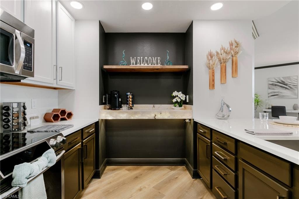 5781 Cape Harbour DR # 607, CAPE CORAL FL 33914-7