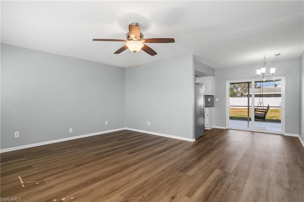 1125 Hilltop DR, NAPLES FL 34103-5