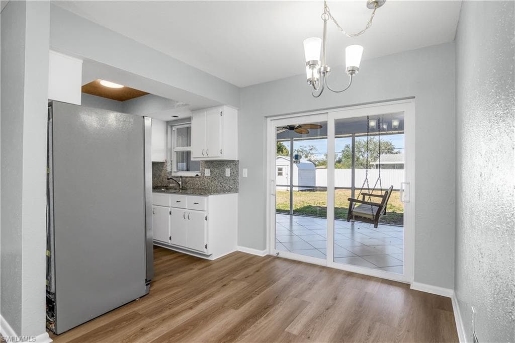 1125 Hilltop DR, NAPLES FL 34103-6