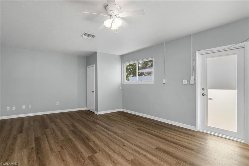 1125 Hilltop DR, NAPLES FL 34103-10