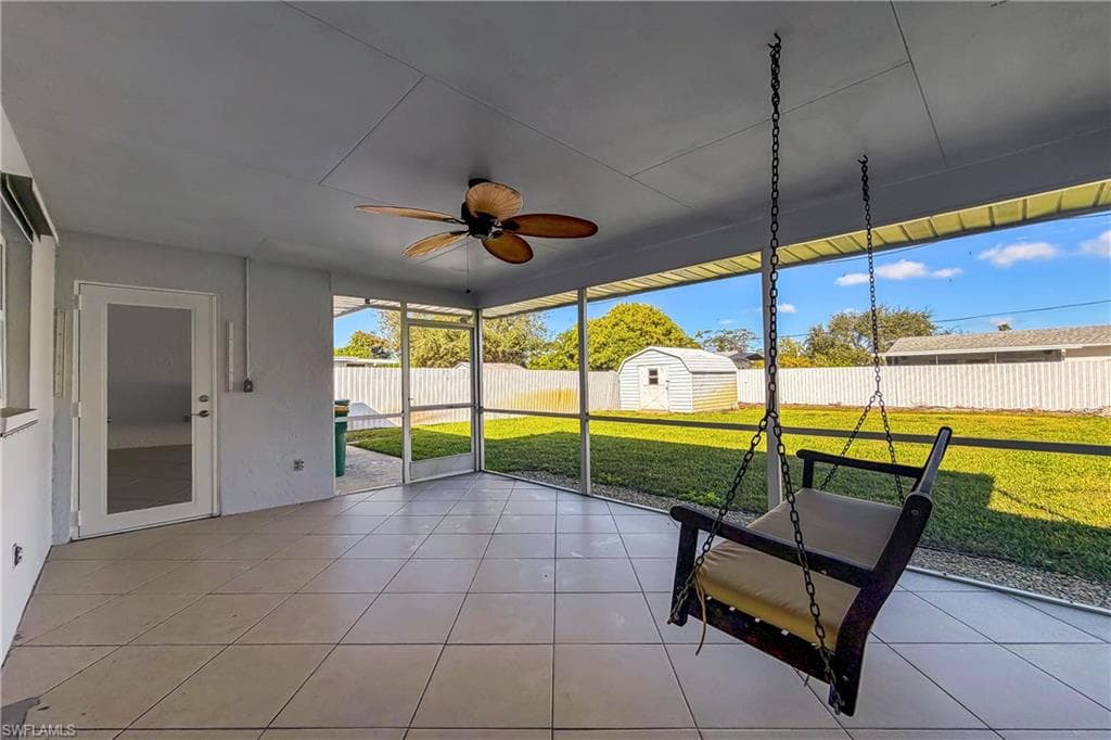 1125 Hilltop DR, NAPLES FL 34103-18