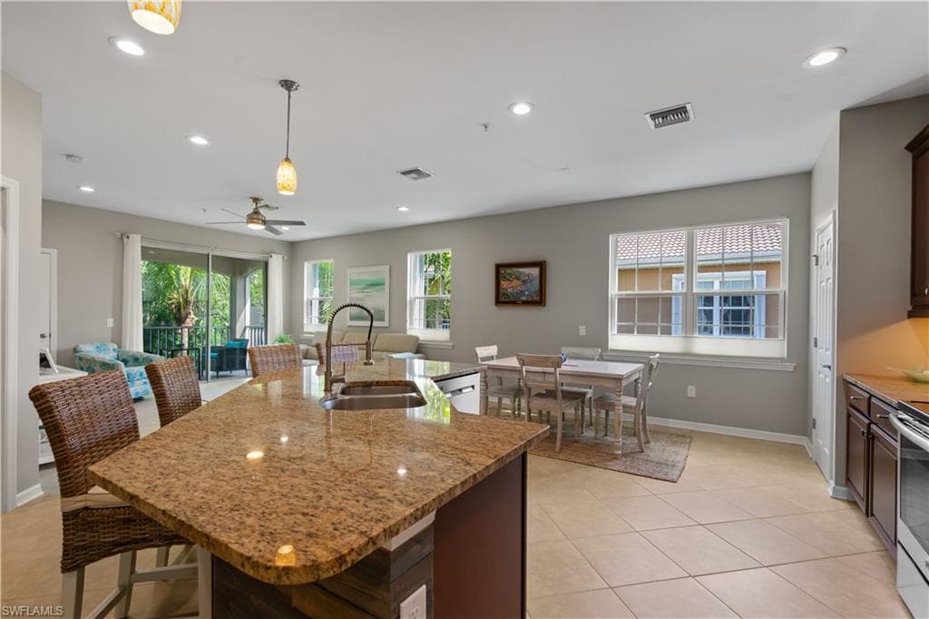 18261 Creekside Preserve LOOP 202-9