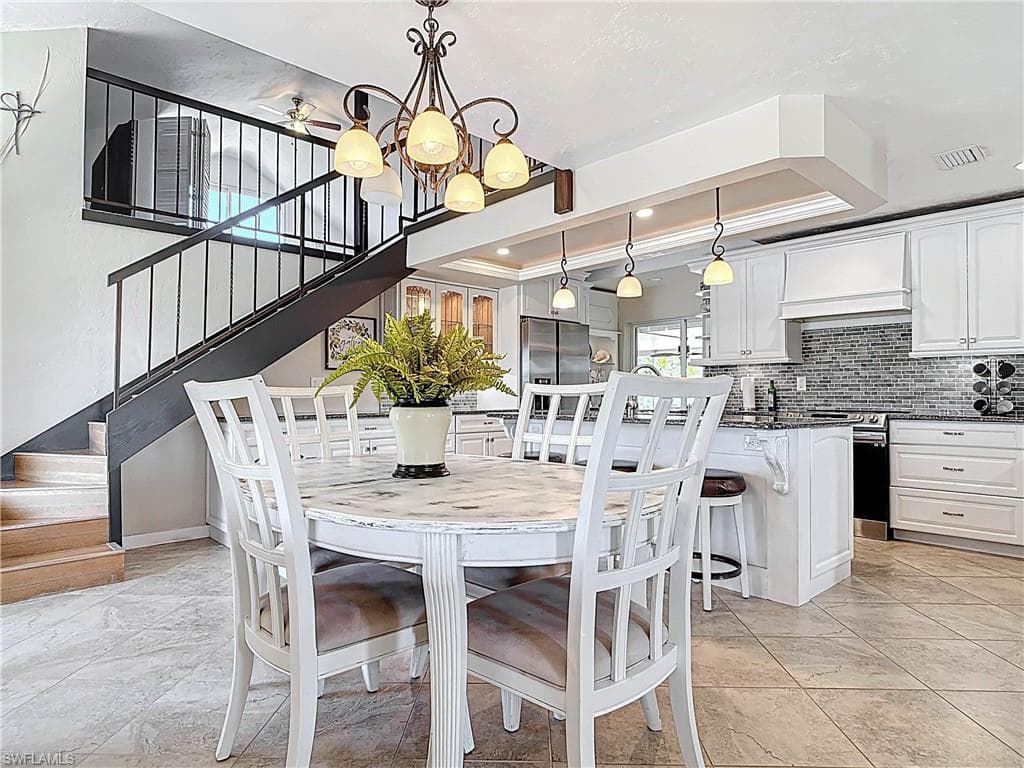 11481 Rebecca CIR, FORT MYERS BEACH FL 33931-6