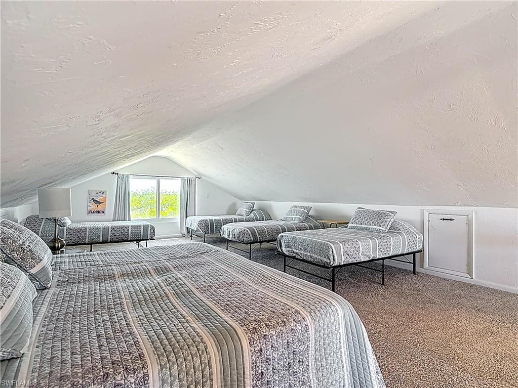 11481 Rebecca CIR, FORT MYERS BEACH FL 33931-32