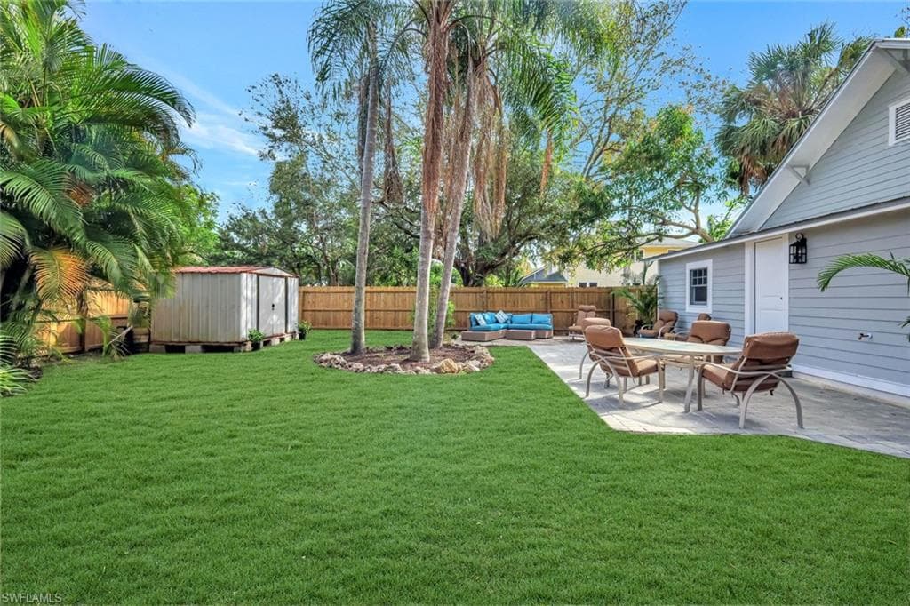 2635 Michigan AVE, FORT MYERS FL 33916-25