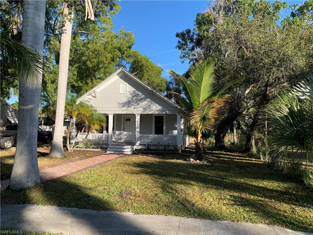 2635 Michigan AVE, FORT MYERS FL 33916-31
