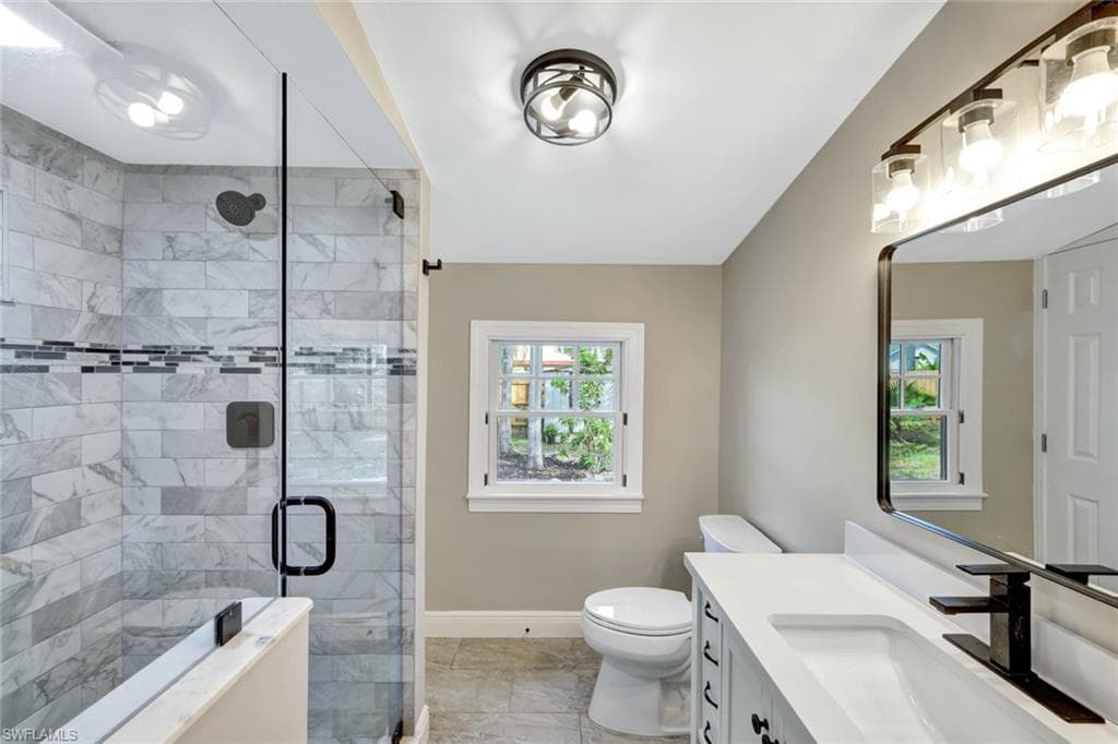 2635 Michigan AVE, FORT MYERS FL 33916-18
