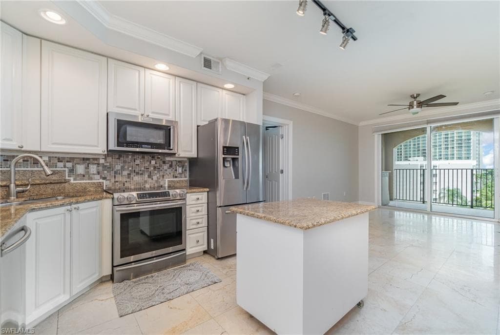 2825 Palm Beach BLVD # 614, FORT MYERS FL 33916-2