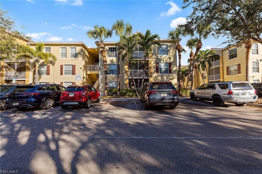 4135 Residence DR # 624, FORT MYERS FL 33901-25