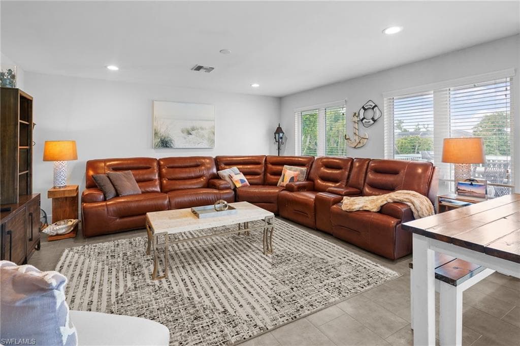 474 Lake Murex CIR, SANIBEL FL 33957-21