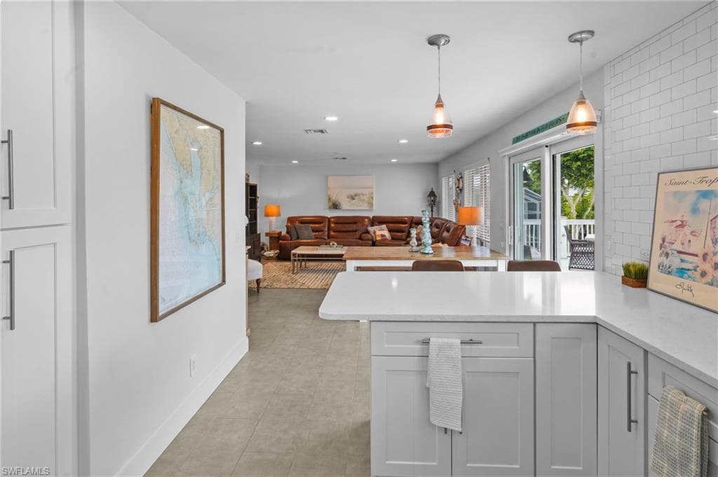 474 Lake Murex CIR, SANIBEL FL 33957-31