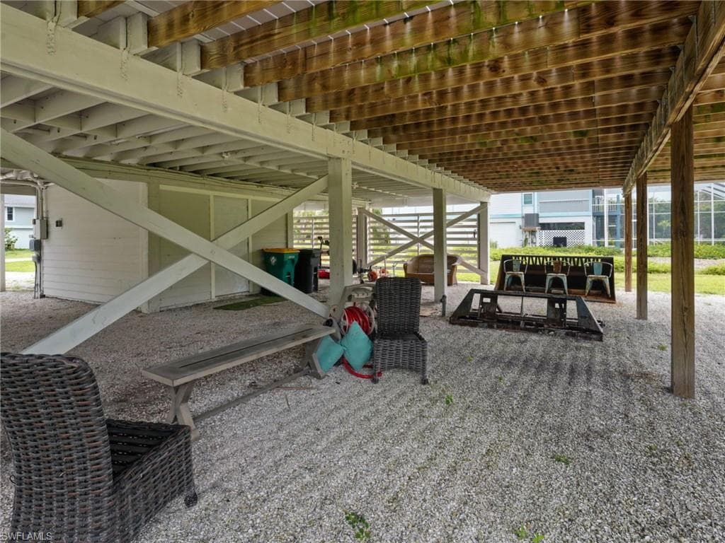 474 Lake Murex CIR, SANIBEL FL 33957-32