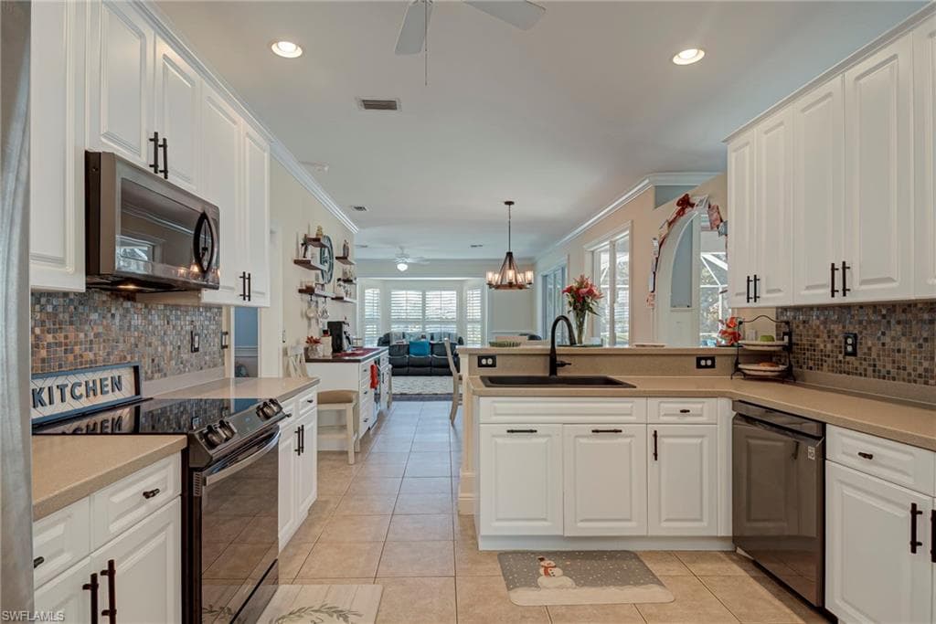 9953 Colonial WALK N, ESTERO FL 33928-5