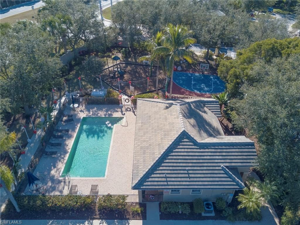 9953 Colonial WALK N, ESTERO FL 33928-27