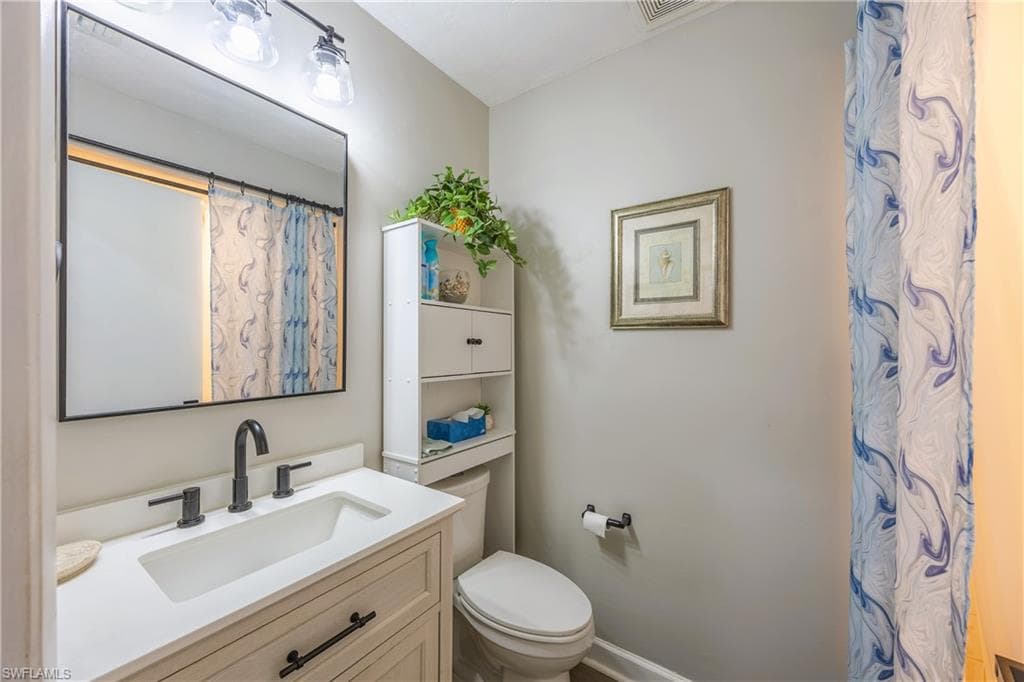 5678 Balkan CT, FORT MYERS FL 33919-26