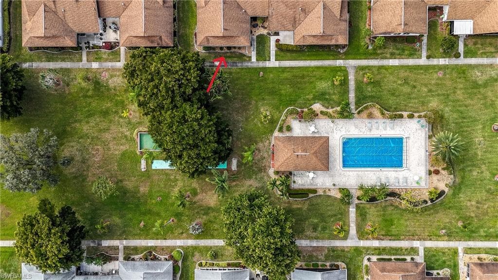 5678 Balkan CT, FORT MYERS FL 33919-37