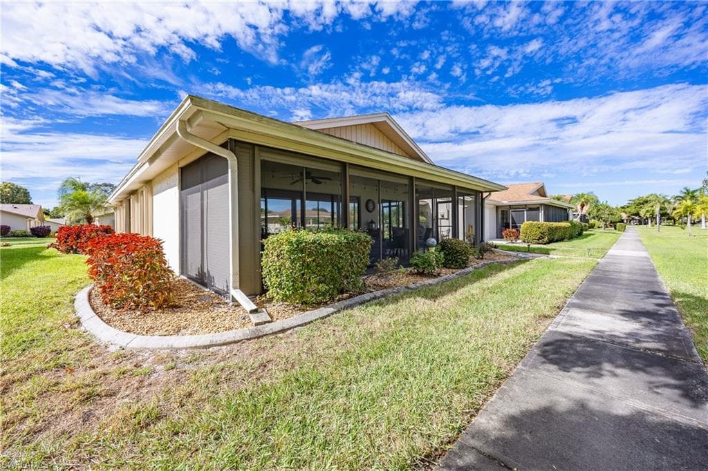 5678 Balkan CT, FORT MYERS FL 33919-30