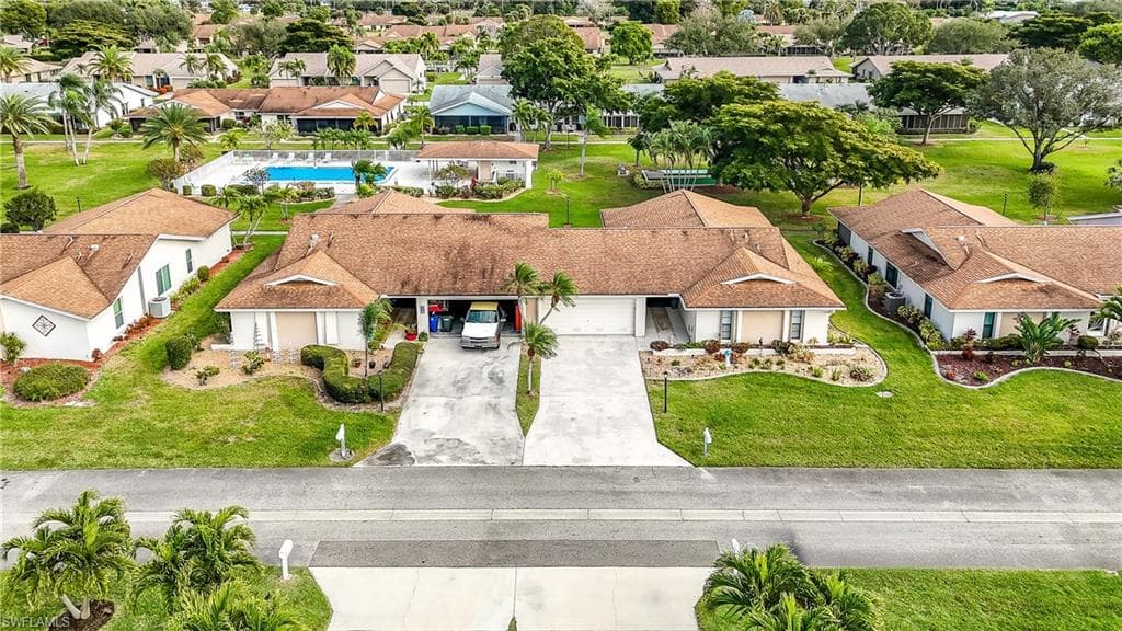 5678 Balkan CT, FORT MYERS FL 33919-38