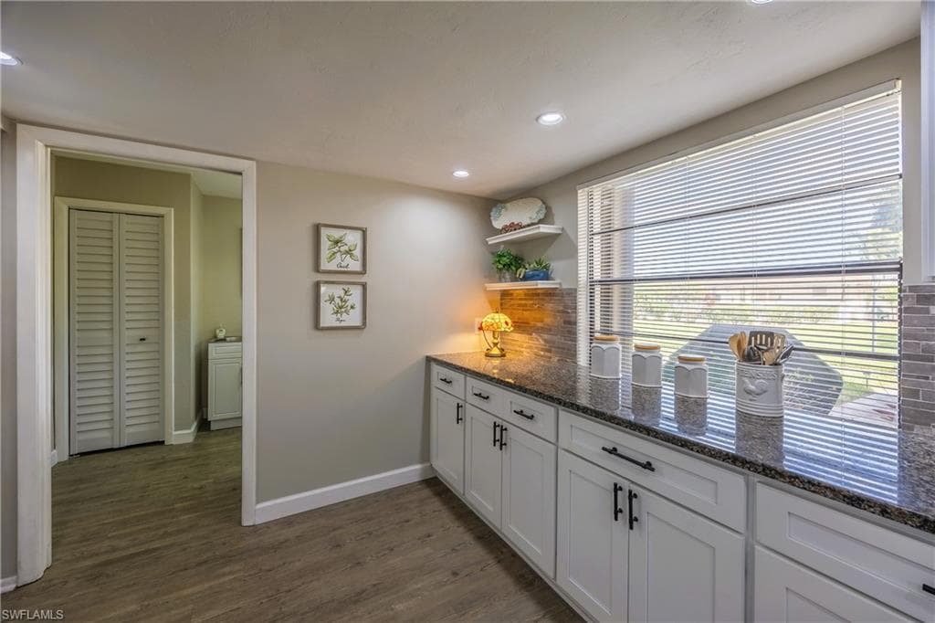 5678 Balkan CT, FORT MYERS FL 33919-7