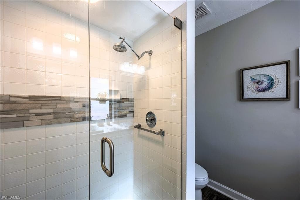 5678 Balkan CT, FORT MYERS FL 33919-20