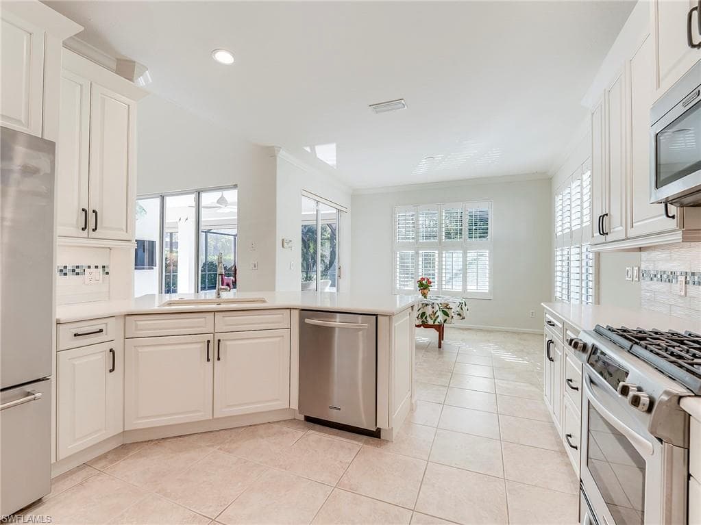 9077 Falling Leaf DR, ESTERO FL 34135-21