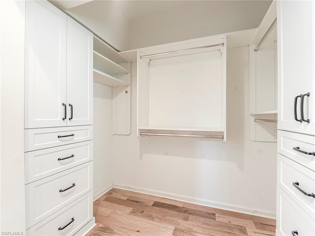 9077 Falling Leaf DR, ESTERO FL 34135-31