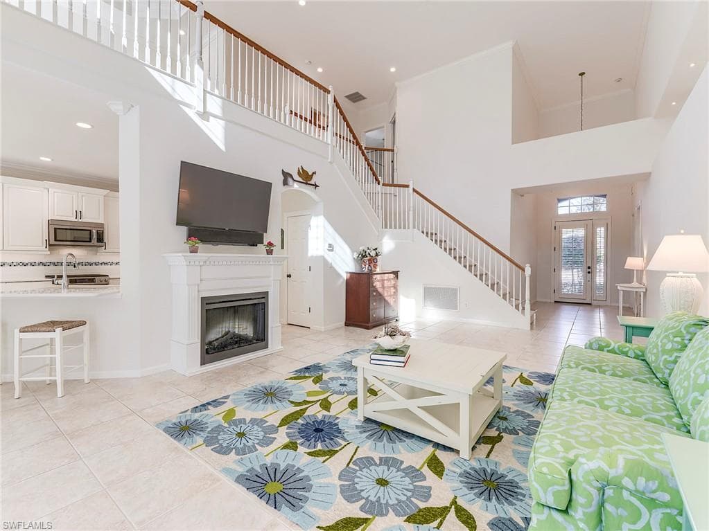 9077 Falling Leaf DR, ESTERO FL 34135-19