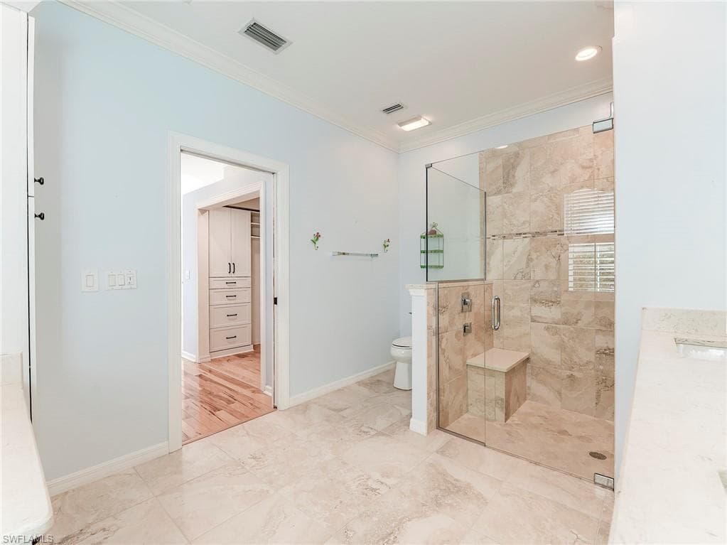 9077 Falling Leaf DR, ESTERO FL 34135-34